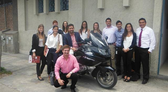 IBM excelente equipo de ventas, compromiso, actitud, pro actividad, dinamismo, motivación, liderazgo etc=ventas